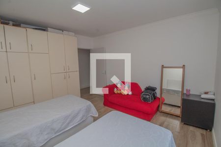 Casa para alugar com 240m², 3 quartos e 4 vagas Casa para alugar com 240m², 3 quartos e 4 vagasQuarto