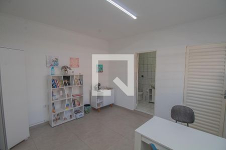 Casa para alugar com 240m², 3 quartos e 4 vagas Casa para alugar com 240m², 3 quartos e 4 vagasQuarto