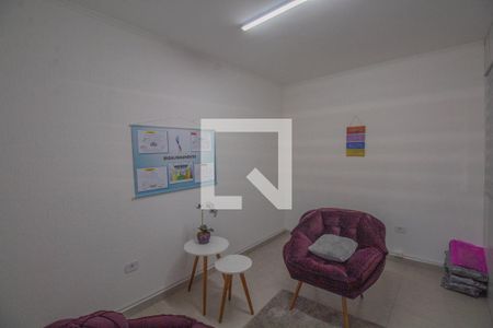 Casa para alugar com 240m², 3 quartos e 4 vagas Casa para alugar com 240m², 3 quartos e 4 vagasQuarto