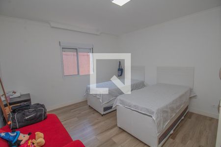 Casa para alugar com 240m², 3 quartos e 4 vagas Casa para alugar com 240m², 3 quartos e 4 vagasQuarto