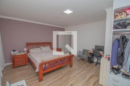 Casa para alugar com 240m², 3 quartos e 4 vagas Casa para alugar com 240m², 3 quartos e 4 vagasQuarto