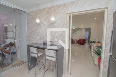 Casa para alugar com 240m², 3 quartos e 4 vagas Casa para alugar com 240m², 3 quartos e 4 vagasCozinha
