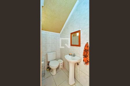 Casa à venda com 218m², 2 quartos e 5 vagas Casa à venda com 218m², 2 quartos e 5 vagasLavabo 2