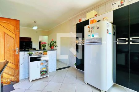 Casa à venda com 218m², 2 quartos e 5 vagas Casa à venda com 218m², 2 quartos e 5 vagasCozinha