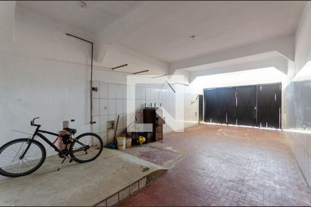 Casa à venda com 435m², 4 quartos e 6 vagasGaragem