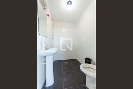 Casa à venda com 435m², 4 quartos e 6 vagasBanheiro do salão de Festas