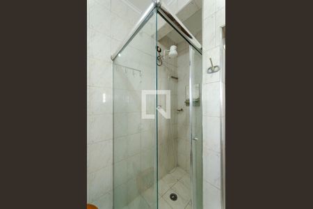 Casa à venda com 435m², 4 quartos e 6 vagasBanheiro da Suíte