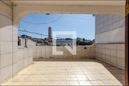 Casa à venda com 435m², 4 quartos e 6 vagasVaranda da sala de estar