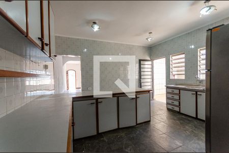 Casa à venda com 435m², 4 quartos e 6 vagasCozinha