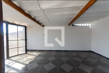 Casa à venda com 435m², 4 quartos e 6 vagasVaranda da suíte