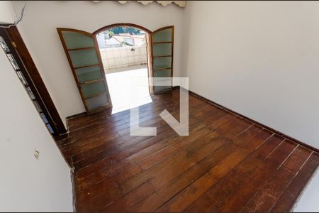 Casa à venda com 435m², 4 quartos e 6 vagasSala de estar