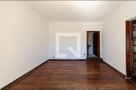 Casa à venda com 435m², 4 quartos e 6 vagasSala de estar