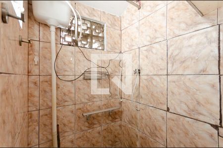 Casa à venda com 435m², 4 quartos e 6 vagasBanheiro de serviço