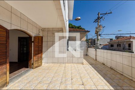 Casa à venda com 435m², 4 quartos e 6 vagasVaranda da sala de estar