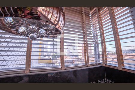 Casa à venda com 240m², 4 quartos e 5 vagasChurrasqueira