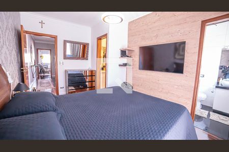 Casa à venda com 240m², 4 quartos e 5 vagasSuíte 1