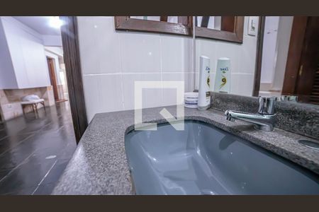Casa à venda com 240m², 4 quartos e 5 vagasbanheiro 3