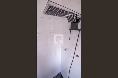 Casa à venda com 240m², 4 quartos e 5 vagasBanheiro 4