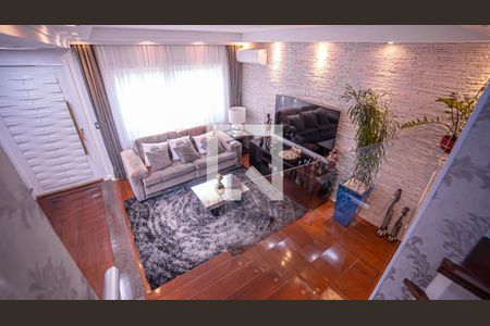 Casa à venda com 240m², 4 quartos e 5 vagasSala