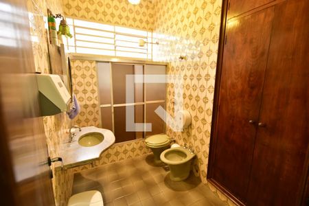 Casa à venda com 345m², 4 quartos e 10 vagasBanheiro