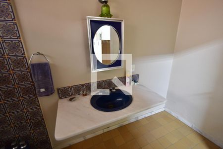 Casa à venda com 345m², 4 quartos e 10 vagasBanheiro Suíte