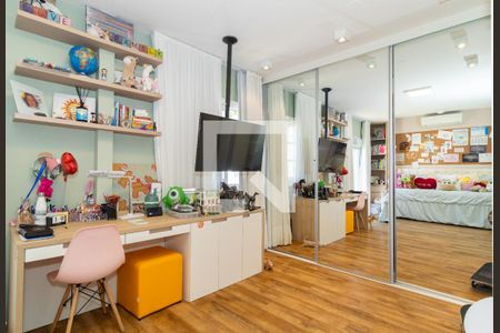 Casa de condomínio à venda com 171m², 2 quartos e 4 vagasSuíte 2