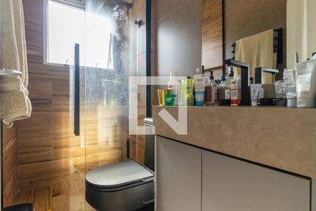 Casa de condomínio à venda com 171m², 2 quartos e 4 vagasBanheiro 2 da Suíte 1