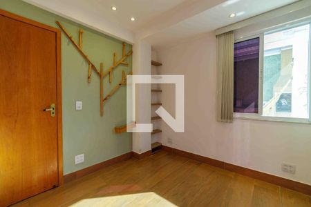 Apartamento para alugar com 190m², 3 quartos e 1 vagaQuarto