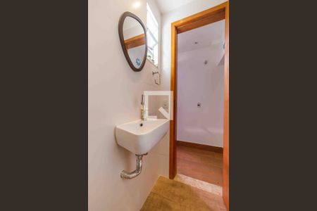 Apartamento para alugar com 190m², 3 quartos e 1 vagaLavabo