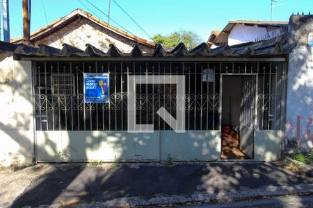 Casa à venda com 141m², 2 quartos e 2 vagasFachada