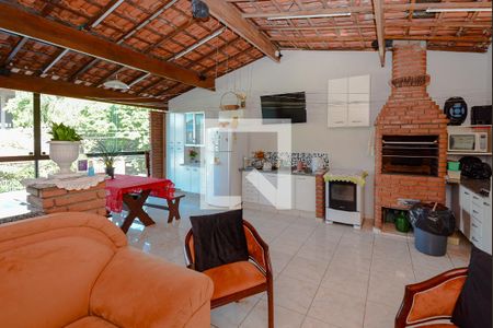 Casa à venda com 230m², 5 quartos e 2 vagasÁrea gourmet