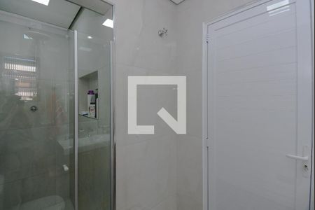 Casa à venda com 230m², 5 quartos e 2 vagasBanheiro da Suíte