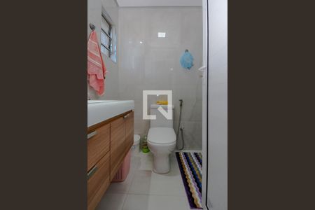 Casa à venda com 230m², 5 quartos e 2 vagasBanheiro da Suíte