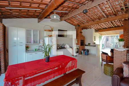 Casa à venda com 230m², 5 quartos e 2 vagasÁrea gourmet