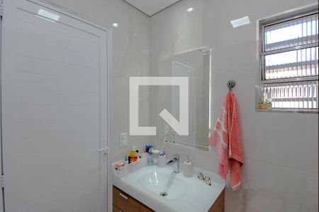 Casa à venda com 230m², 5 quartos e 2 vagasBanheiro da Suíte