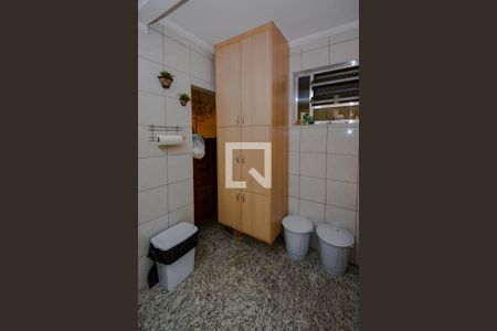 Casa à venda com 230m², 5 quartos e 2 vagasCozinha - Armários