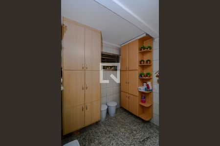 Casa à venda com 230m², 5 quartos e 2 vagasCozinha - Armários