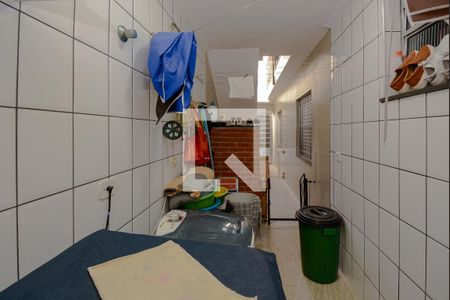 Casa à venda com 230m², 5 quartos e 2 vagasÁrea de Serviço