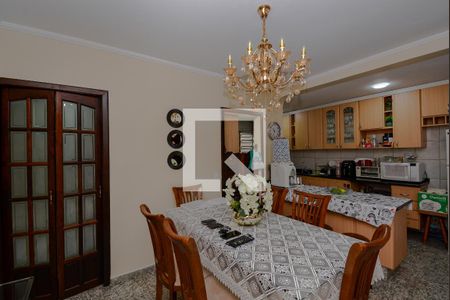 Casa à venda com 230m², 5 quartos e 2 vagasCopa