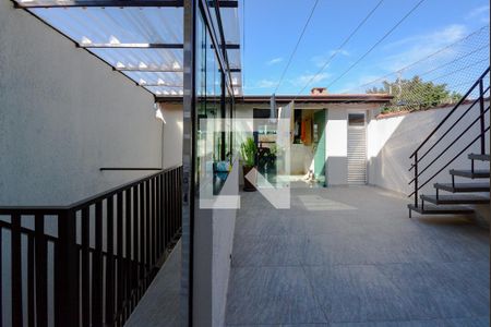 Casa à venda com 230m², 5 quartos e 2 vagasQuarto 3 ( Suite ) - vista 