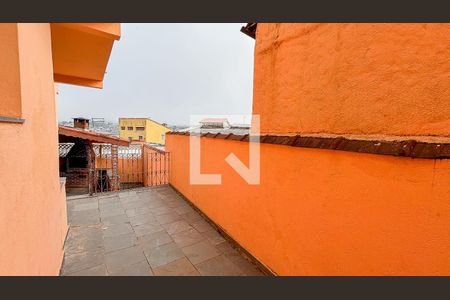 Casa à venda com 223m², 3 quartos e 4 vagasQuintal