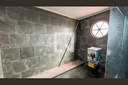 Casa à venda com 223m², 3 quartos e 4 vagasBanheiro da Suíte