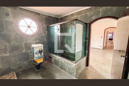 Casa à venda com 223m², 3 quartos e 4 vagasBanheiro da Suíte