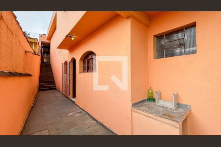 Casa à venda com 223m², 3 quartos e 4 vagasQuintal