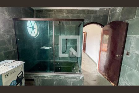 Casa à venda com 223m², 3 quartos e 4 vagasBanheiro da Suíte