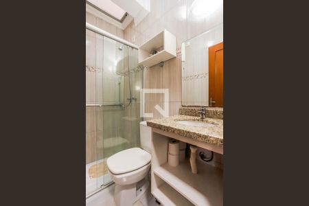 Casa à venda com 187m², 3 quartos e 3 vagas Casa à venda com 187m², 3 quartos e 3 vagasBanheiro Social