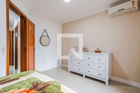 Suíte de casa à venda com 3 quartos, 187m² em Jardim Itu, Porto Alegre