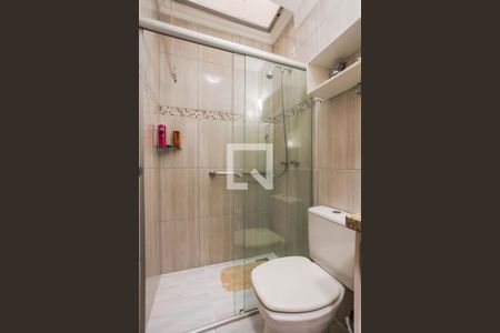 Casa à venda com 187m², 3 quartos e 3 vagas Casa à venda com 187m², 3 quartos e 3 vagasBanheiro Social