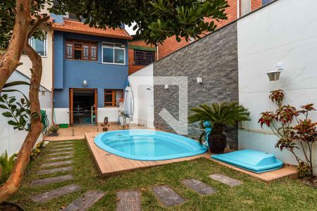 Casa à venda com 187m², 3 quartos e 3 vagas Casa à venda com 187m², 3 quartos e 3 vagasPiscina