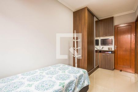 Quarto 1 de casa à venda com 3 quartos, 187m² em Jardim Itu, Porto Alegre